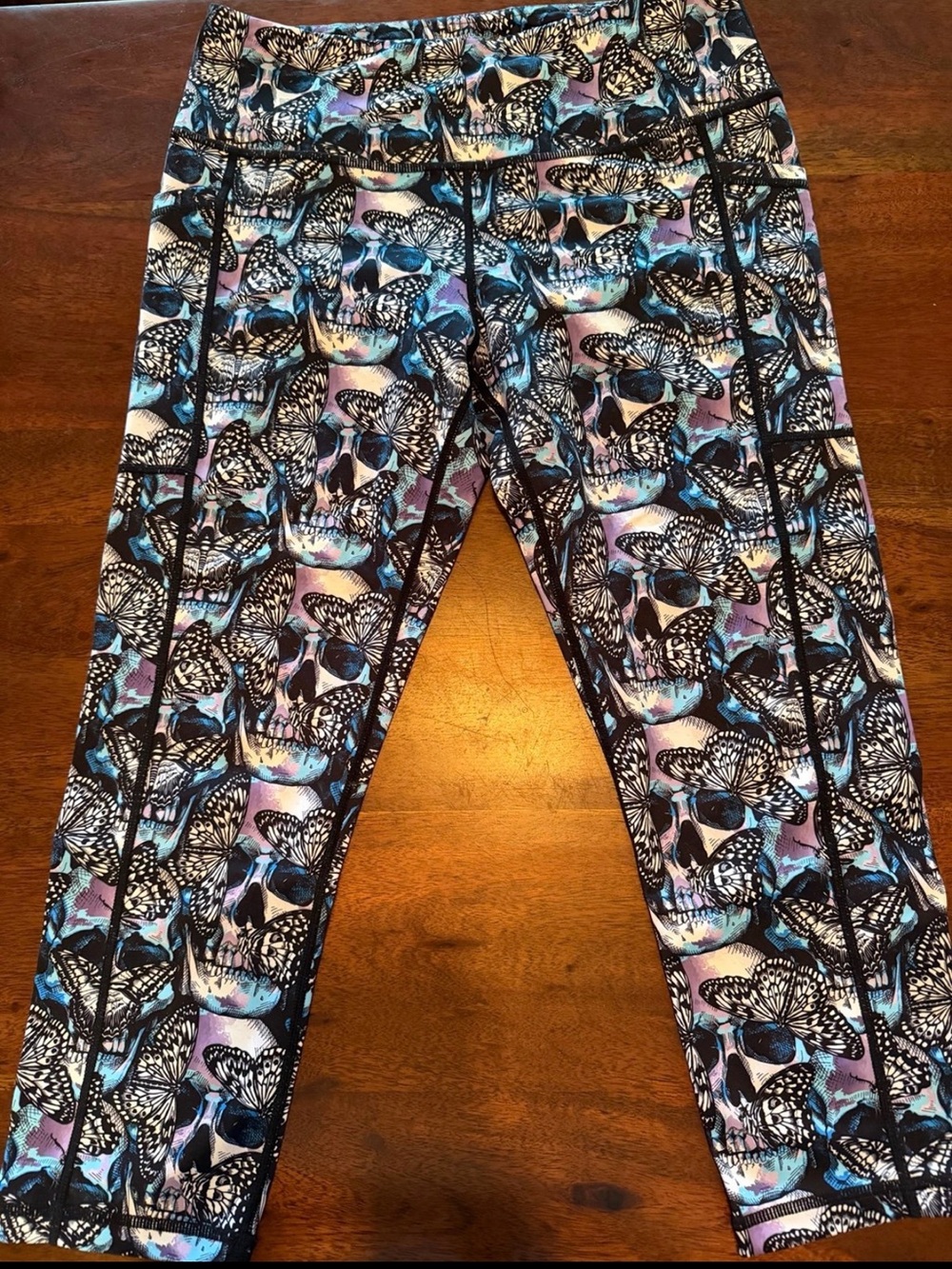 Constantly Varied Gear Lavender Metamorphosis Capri Set - Picture 4 of 5